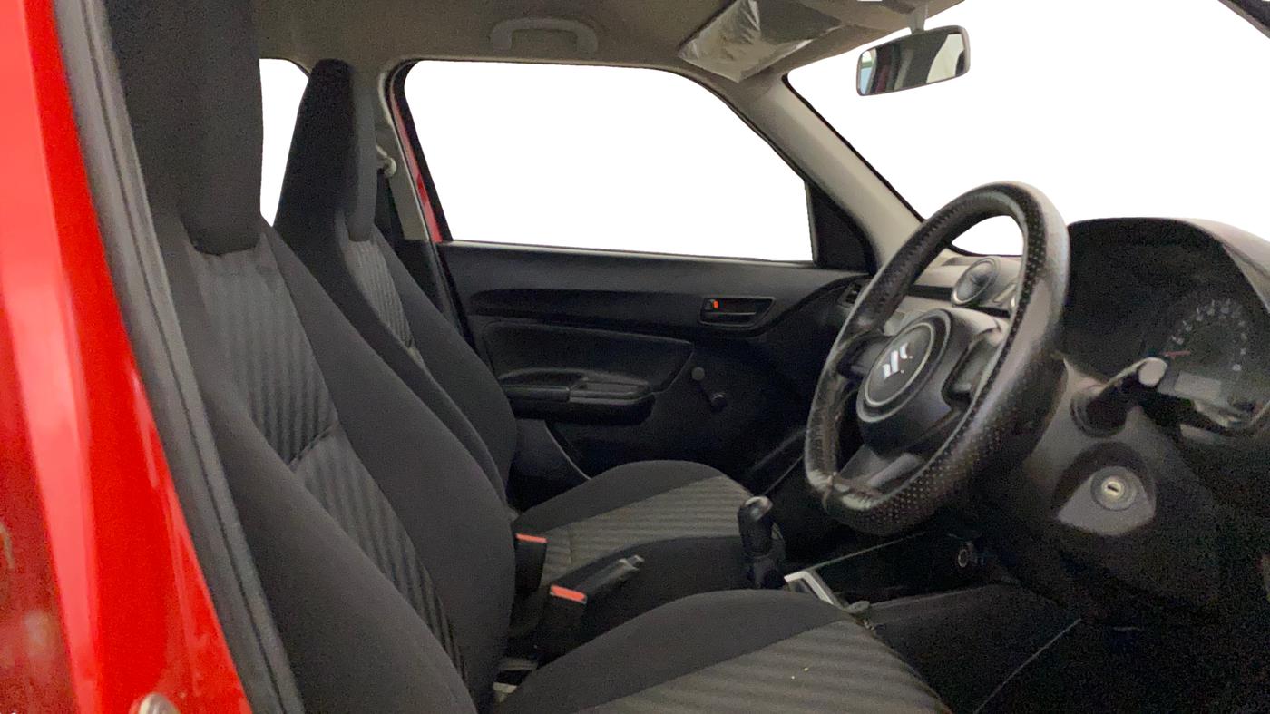 2022 Maruti Swift LXI, Petrol, Manual, 30,283 km, Right Side Front Door Cabin