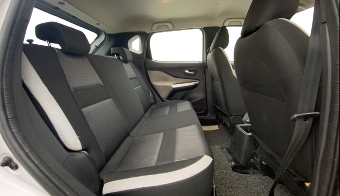 2022 Nissan MAGNITE XL, Petrol, Manual, 27,196 km, Right Side Rear Door Cabin