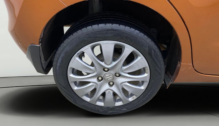 2017 Maruti Baleno ZETA PETROL 1.2, Petrol, Manual, 80,395 km, Right Rear Wheel