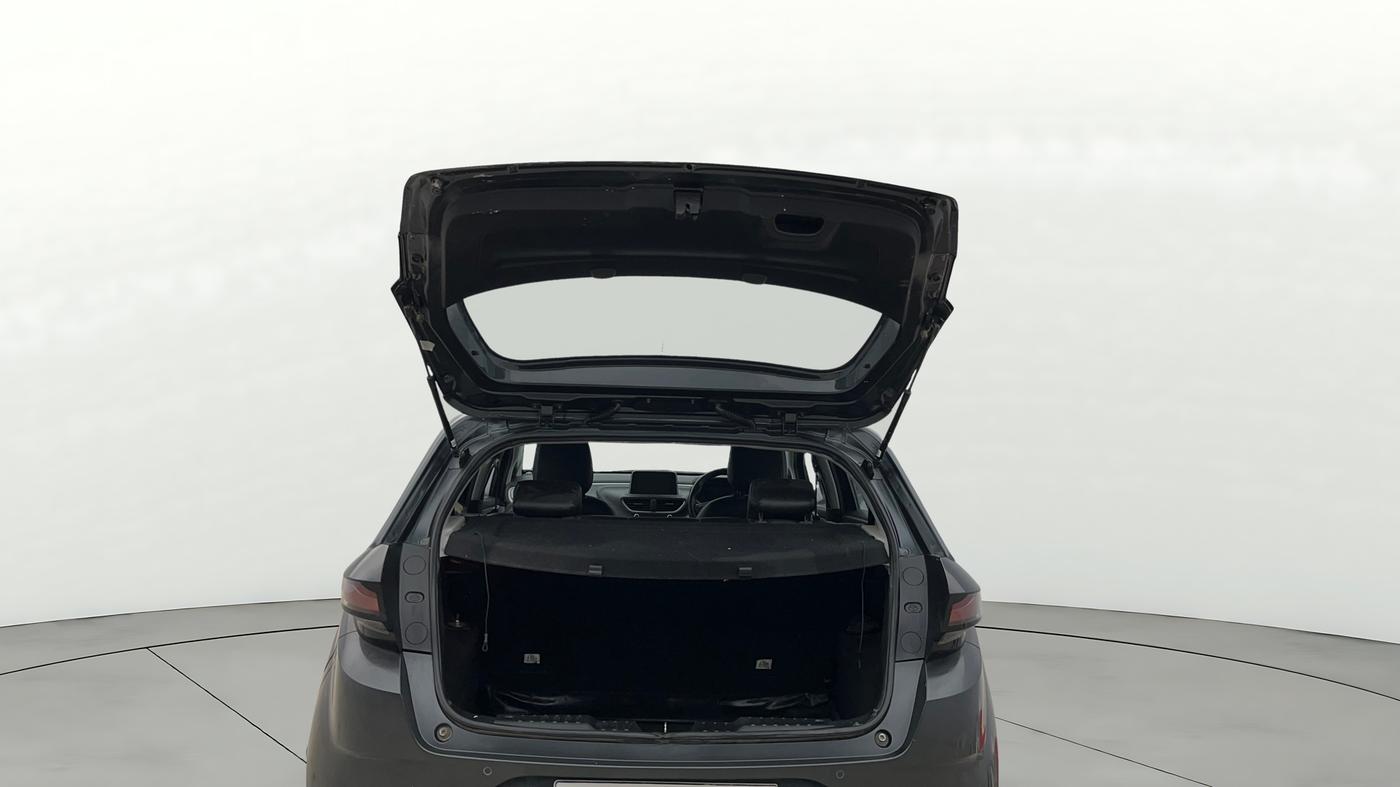 2020 Tata ALTROZ XZ PETROL, Petrol, Manual, 86,317 km, Boot Door Open