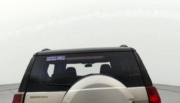 2018 Mahindra TUV300 T8, Diesel, Manual, 1,16,362 km, Rear Windshield