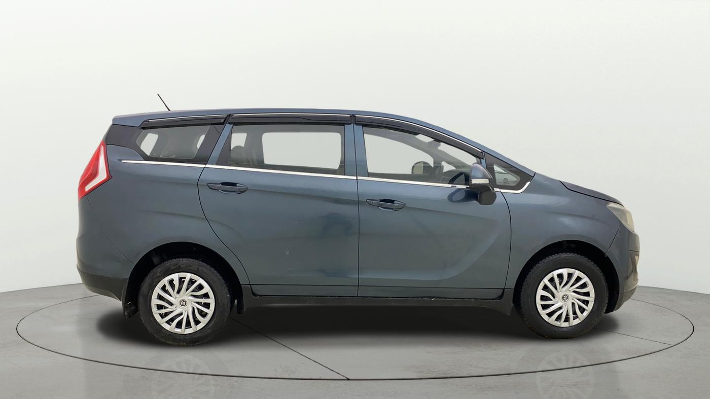 2019 Mahindra MARAZZO M4 8 STR, Diesel, Manual, 1,11,700 km, Right Side View