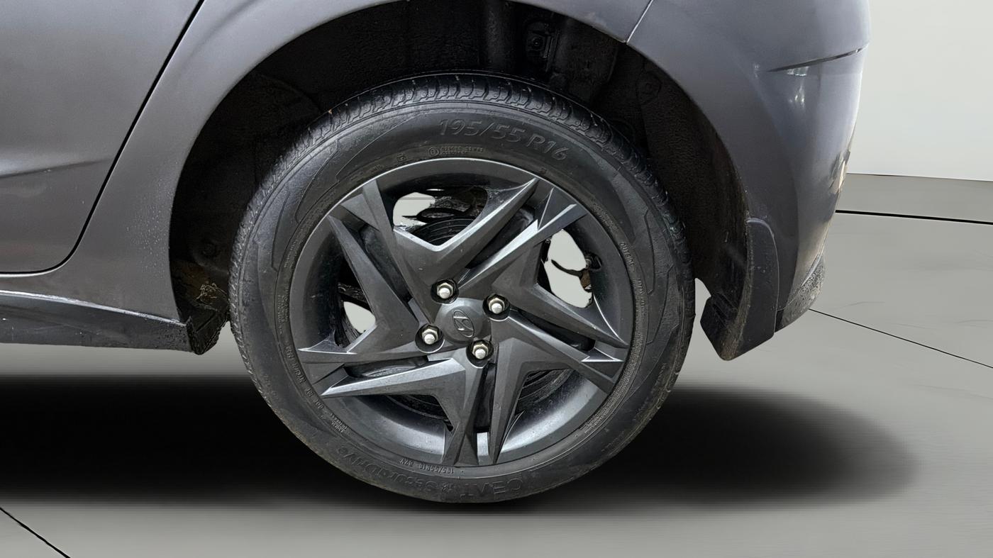 2022 Hyundai NEW I20 SPORTZ 1.2 MT, Petrol, Manual, 64,813 km, Left Rear Wheel