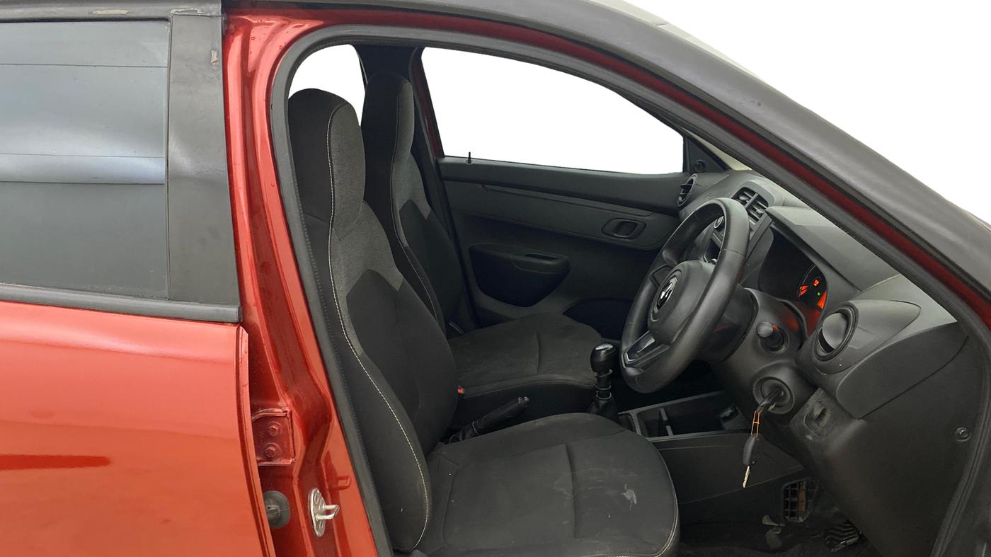 2021 Renault Kwid RXL, Petrol, Manual, 74,937 km, Right Side Front Door Cabin