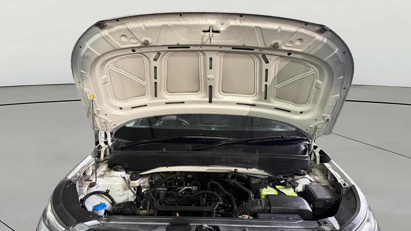 2020 Hyundai VENUE S 1.2, Petrol, Manual, 31,650 km, Open Bonet