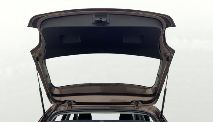 2021 Volkswagen Polo HIGHLINE PLUS 1.0, Petrol, Manual, 38,721 km, Boot Door Open