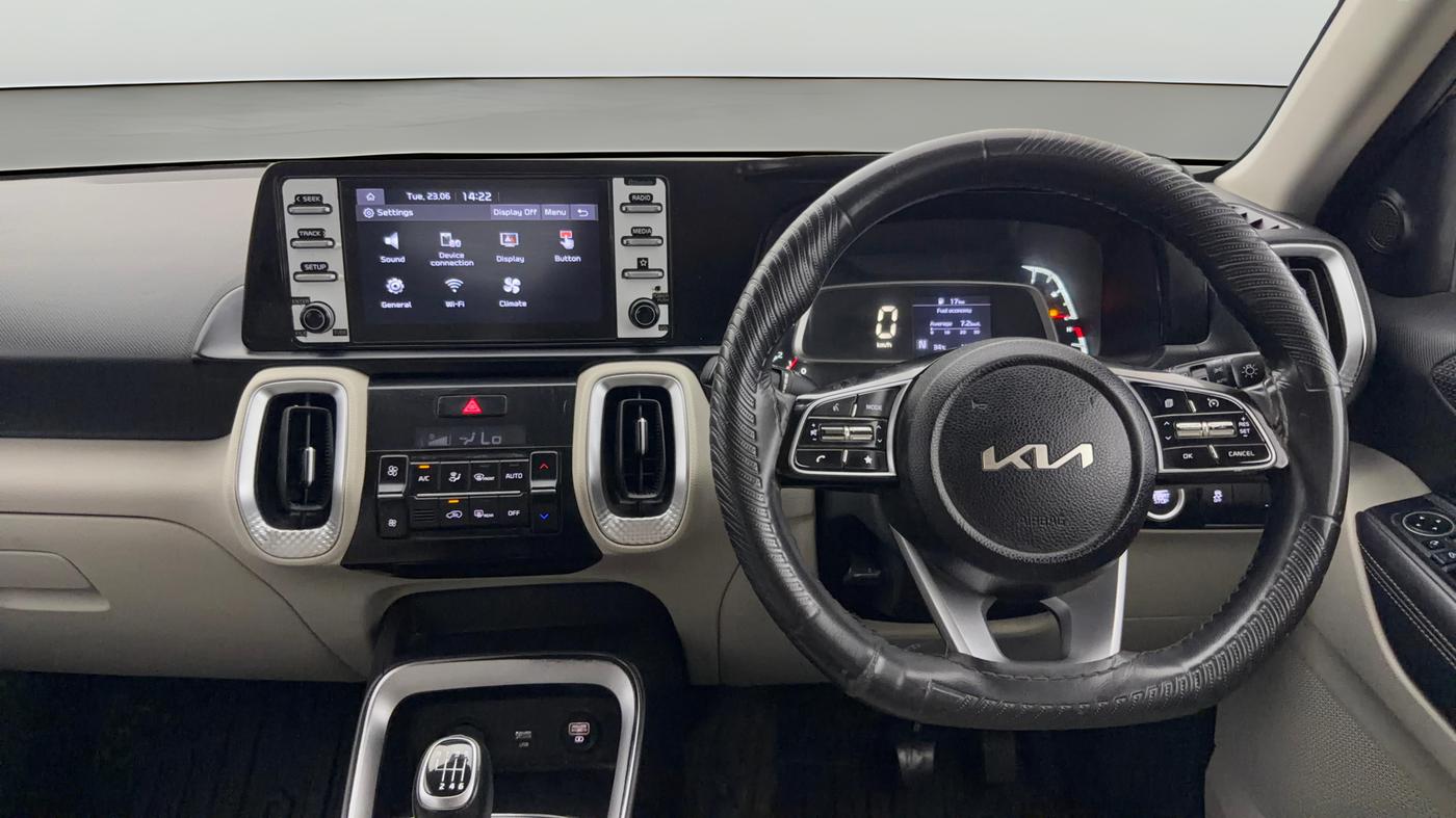 2021 KIA SONET HTX 1.0 IMT, Petrol, Manual, 1,15,380 km, Steering Wheel Close Up