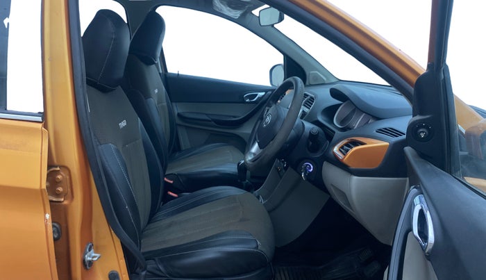 2016 Tata Tiago XZ PETROL, Petrol, Manual, 46,563 km, Right Side Front Door Cabin