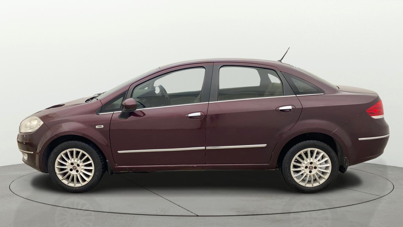 2013 Fiat Linea EMOTION 1.3, Diesel, Manual, 1,23,382 km, Left Side