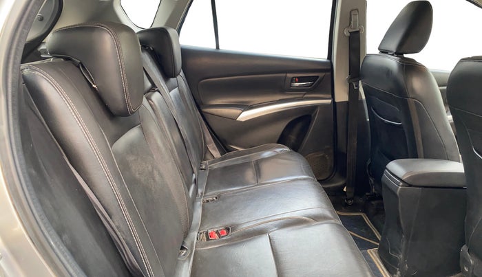 2018 Maruti S Cross ALPHA 1.3, Diesel, Manual, 60,172 km, Right Side Rear Door Cabin