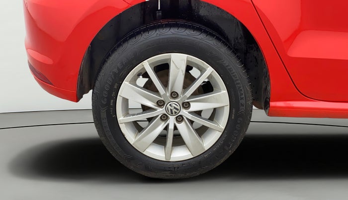 2016 Volkswagen Polo HIGHLINE1.2L, Petrol, Manual, 31,803 km, Right Rear Wheel