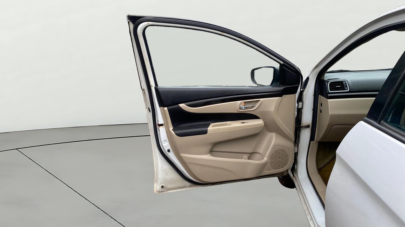 2015 Maruti Ciaz ZXI AT, Petrol, Automatic, 53,458 km, LHS Front Door