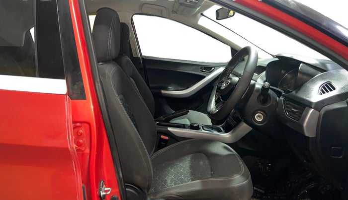 2021 Tata NEXON XMA SUNROOF PETROL, Petrol, Automatic, 87,909 km, Right Side Front Door Cabin