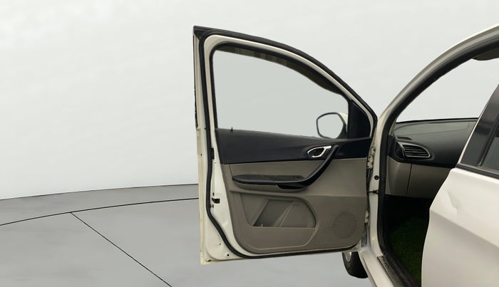 2019 Tata Tiago XZ PETROL, Petrol, Manual, 84,778 km, LHS Front Door