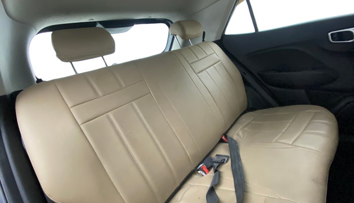 2021 Hyundai VENUE SX PLUS 1.0 TURBO DCT, Petrol, Automatic, 1,03,126 km, Right Side Rear Door Cabin