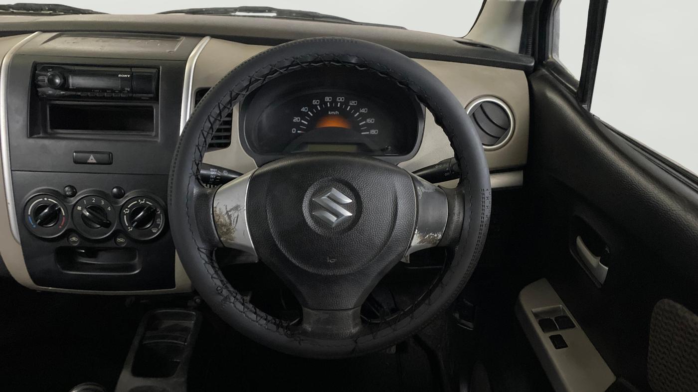 2015 Maruti Wagon R 1.0 LXI CNG, CNG, Manual, 1,22,030 km, Steering Wheel Close Up