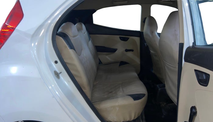 2016 Hyundai Eon ERA +, CNG, Manual, 71,700 km, Right Side Rear Door Cabin