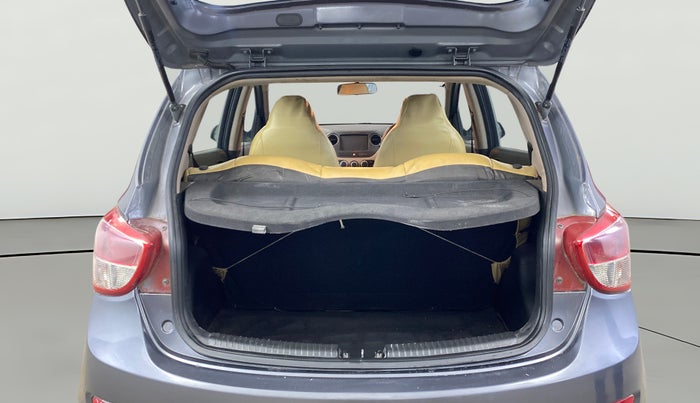 2016 Hyundai Grand i10 MAGNA 1.2 KAPPA VTVT, Petrol, Manual, 17,104 km, Boot Open Zoomed View