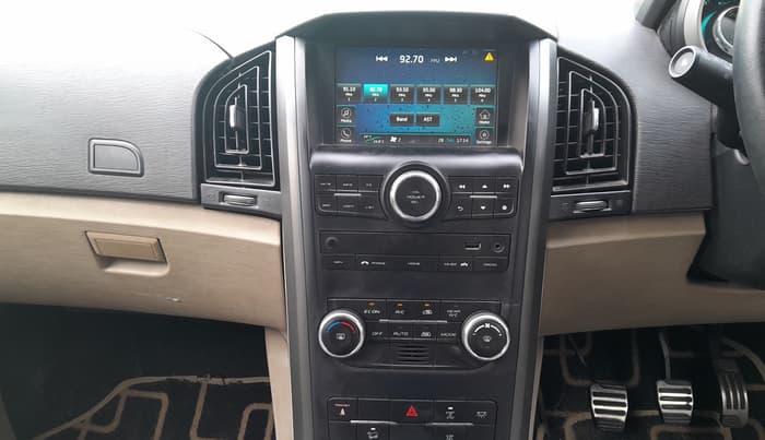 2015 Mahindra XUV500 W10, Diesel, Manual, 1,13,300 km, Air Conditioner