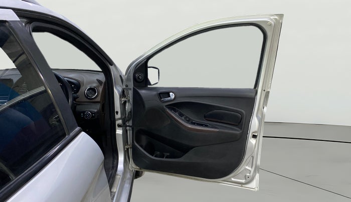 2019 Ford FREESTYLE TITANIUM PLUS 1.2 PETROL, Petrol, Manual, 98,254 km, RHS Front Door