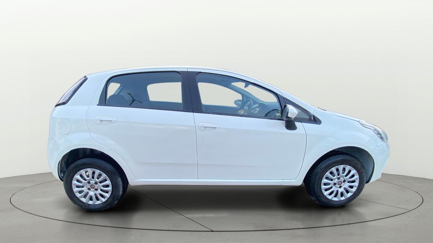2017 Fiat Punto EVO ACTIVE 1.2, Petrol, Manual, 53,800 km, Right Side View