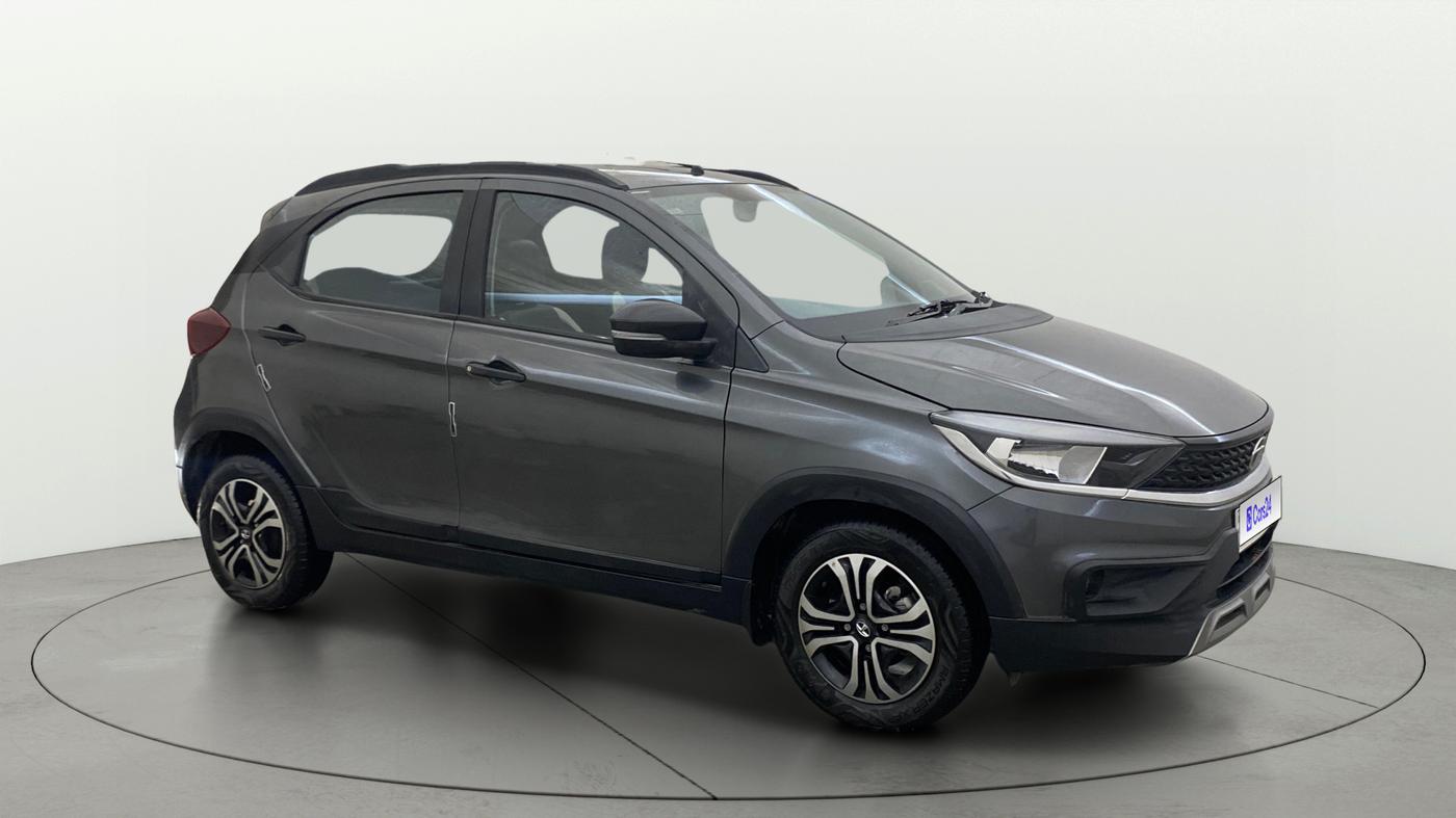 2022 Tata TIAGO NRG XT MT, Petrol, Manual, 3,954 km, Right Front Diagonal