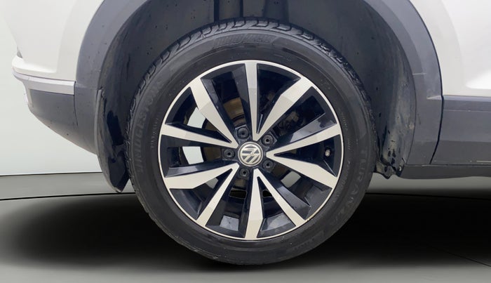 2019 Volkswagen T-ROC 1.5 TSI AT, Petrol, Automatic, 71,945 km, Right Rear Wheel