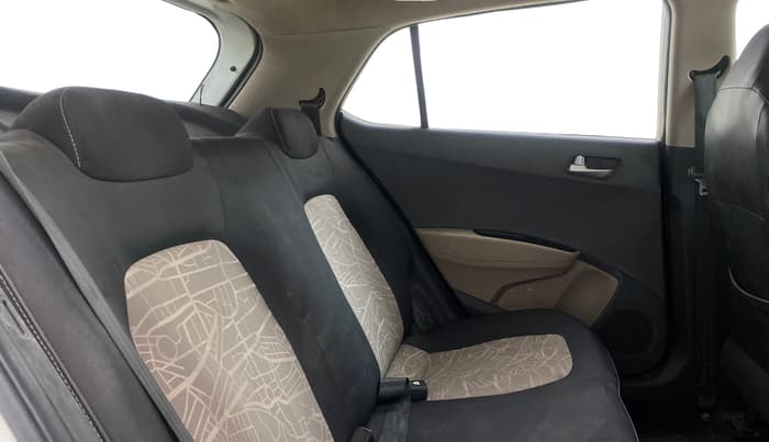 2013 Hyundai Grand i10 SPORTZ 1.2 KAPPA VTVT, Petrol, Manual, 45,242 km, Right Side Rear Door Cabin