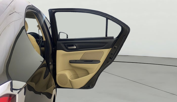 2018 Honda Amaze 1.2L I-VTEC V CVT, Petrol, Automatic, 1,14,082 km, RHS Rear Door