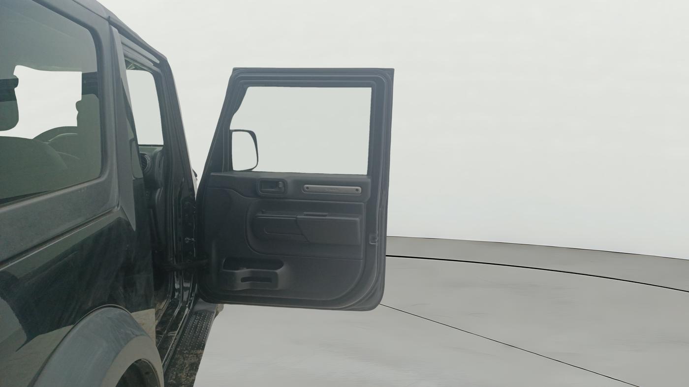 2021 Mahindra Thar LX PETROL HT 4WD AT, Petrol, Automatic, 29,289 km, RHS Rear Door