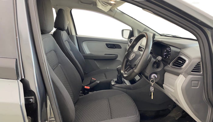 2020 Tata ALTROZ XE PETROL, Petrol, Manual, 37,940 km, Right Side Front Door Cabin