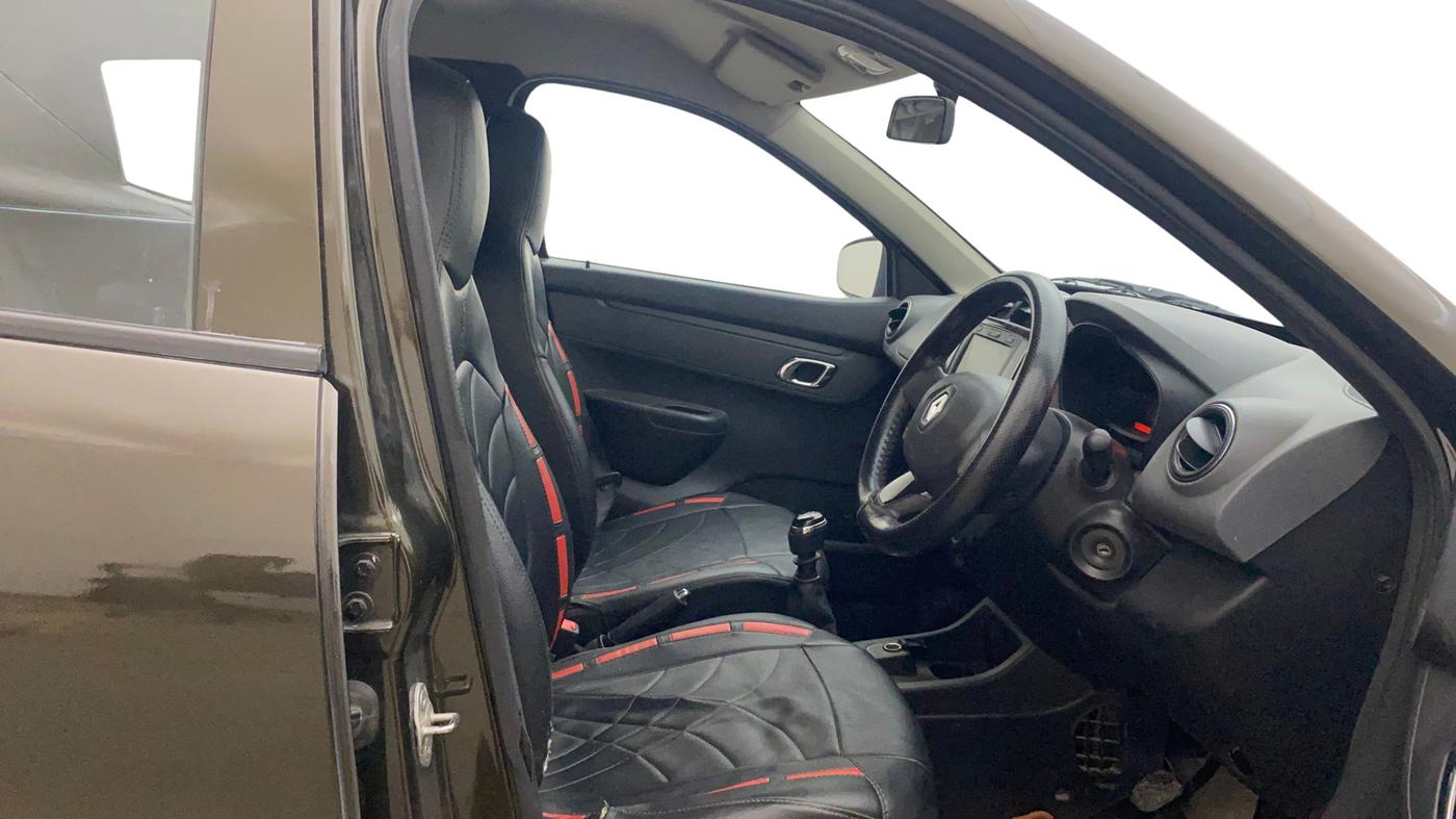 2019 Renault Kwid RXT 0.8 (O), Petrol, Manual, 48,232 km, Right Side Front Door Cabin