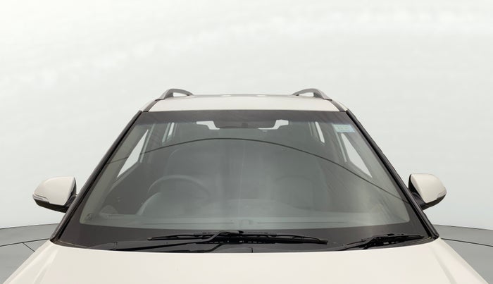 2016 Hyundai Creta SX PLUS AT 1.6 PETROL, CNG, Automatic, 71,230 km, Front Windshield