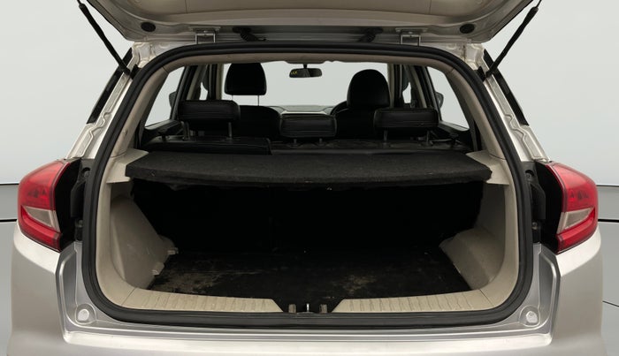 2020 Mahindra XUV300 W6 1.5 DIESEL, Diesel, Manual, 50,032 km, Boot Open Zoomed View