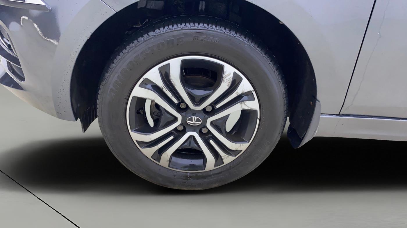 2023 Tata Tiago XT PETROL, Petrol, Manual, 35,121 km, Left Front Wheel