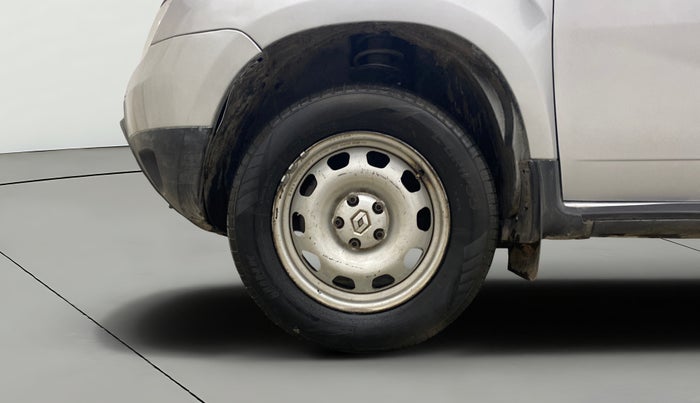 2015 Renault Duster 85 PS RXE DIESEL, Diesel, Manual, 86,870 km, Left Front Wheel