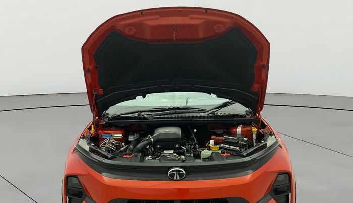 2024 Tata NEXON CREATIVE AMT DUAL TONE 1.2 PETROL, Petrol, Automatic, 19,537 km, Open Bonet