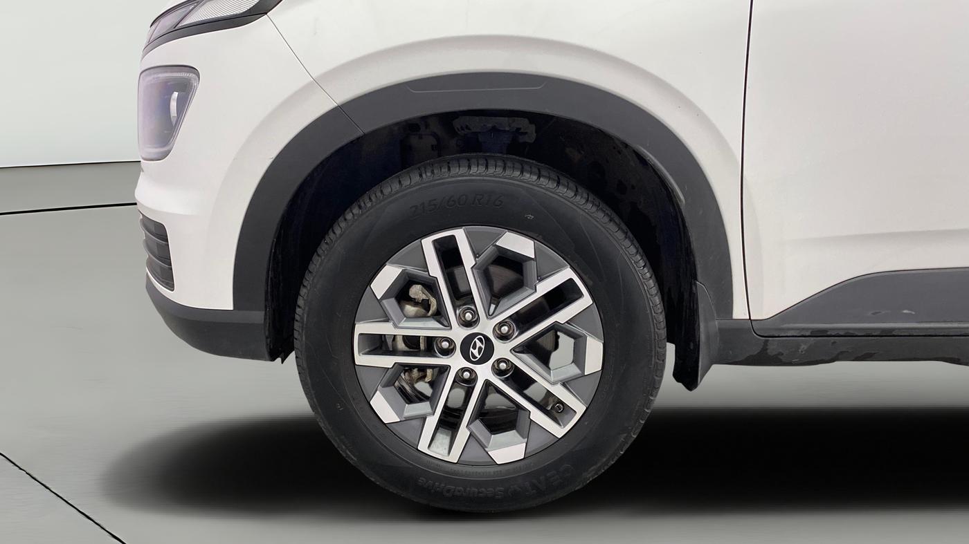 2023 Hyundai VENUE SX (O) MT 1.0 Turbo, Petrol, Manual, 12,162 km, Left Front Wheel