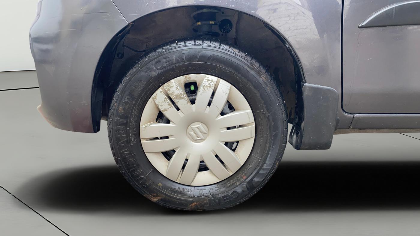 2022 Maruti Alto VXI, Petrol, Manual, 6,352 km, Left Front Wheel