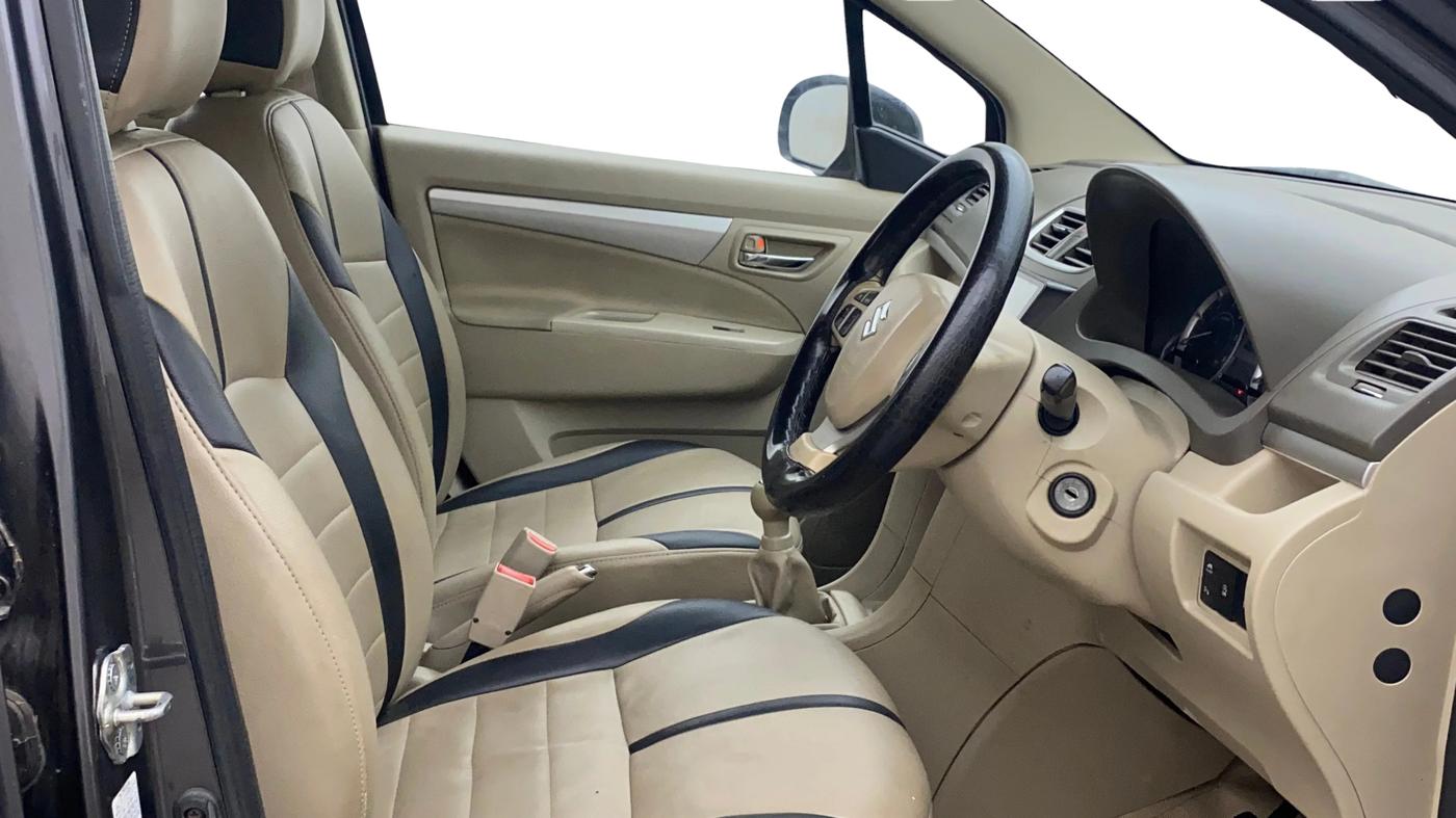 2018 Maruti Ertiga VDI SHVS, Diesel, Manual, 57,586 km, Right Side Front Door Cabin