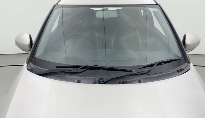 2014 Maruti Swift VXI, Petrol, Manual, 91,395 km, Front Windshield