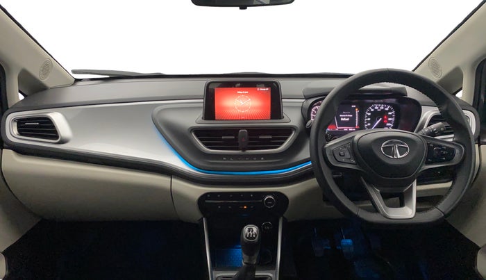 2023 Tata ALTROZ XZ + SUNROOF, Petrol, Manual, 8,013 km, Dashboard