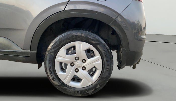 2021 Hyundai VENUE S+ 1.2, Petrol, Manual, 24,191 km, Left Rear Wheel