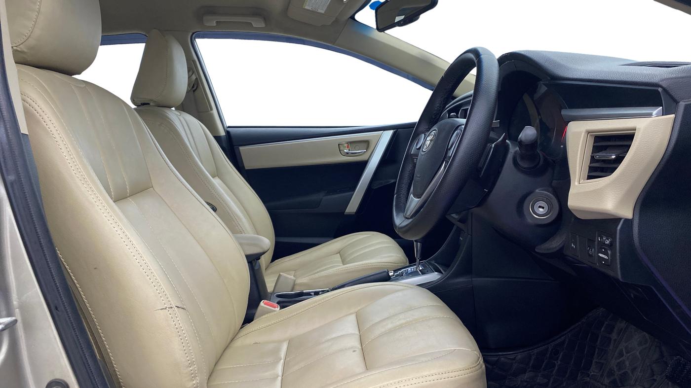 2015 Toyota Corolla Altis G CVT PETROL, Petrol, Automatic, 84,986 km, Right Side Front Door Cabin