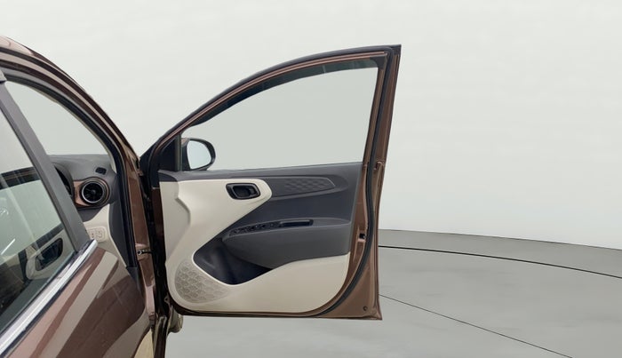 2021 Hyundai AURA S 1.2 CNG, CNG, Manual, 27,201 km, RHS Front Door