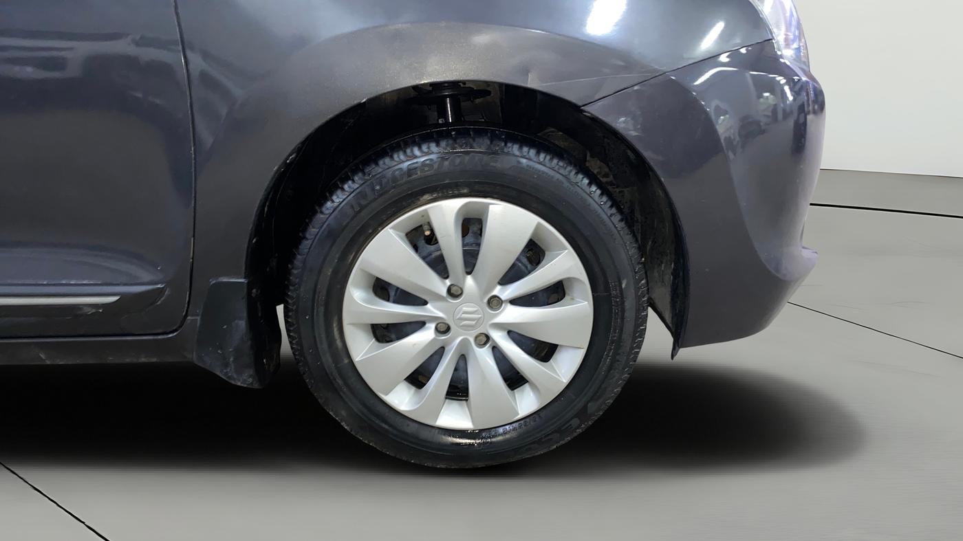 2017 Maruti Baleno DELTA PETROL 1.2, Petrol, Manual, 72,310 km, Right Front Wheel