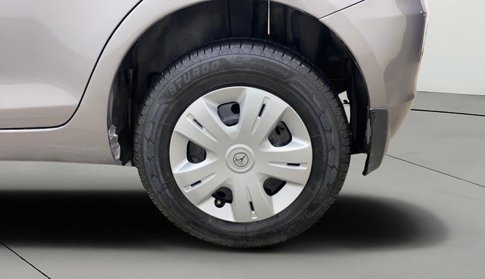 2012 Maruti Swift VXI, Petrol, Manual, 1,18,412 km, Left Rear Wheel