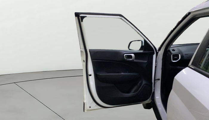 2020 Hyundai VENUE S 1.2, Petrol, Manual, 62,853 km, LHS Front Door