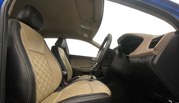 2017 Hyundai Elite i20 ASTA 1.2 (O), Petrol, Manual, 91,738 km, Right Side Front Door Cabin