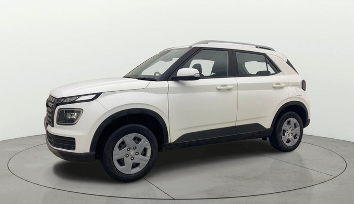 2022 Hyundai VENUE SX 1.2 PETROL, Petrol, Manual, 70,943 km, Left Front Diagonal